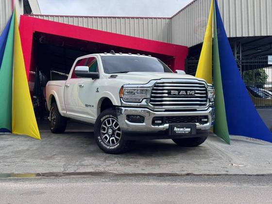 RAM 3500 6.7 I6 TURBO DIESEL LIMITED LONGHORN CD 4X4  AUTOMÁTICO